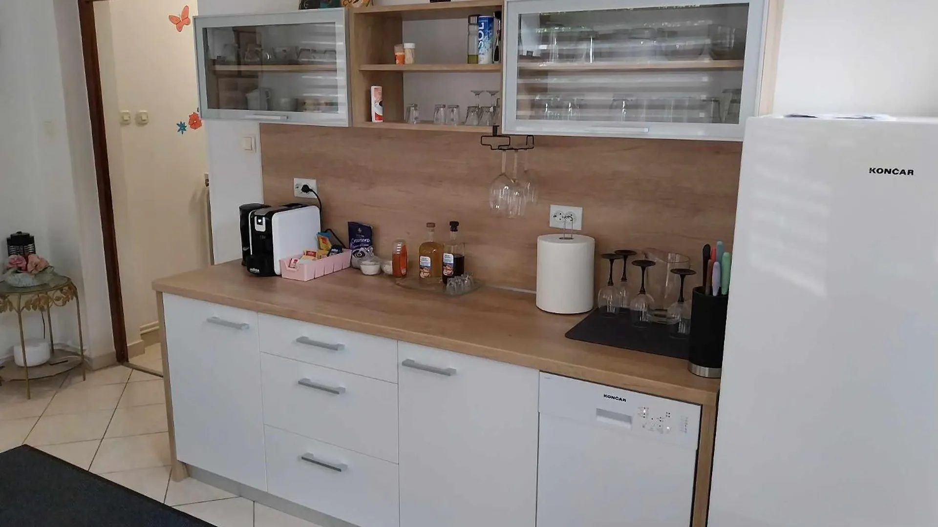 Automotodrom Grobnik - Apartments And Rooms Skejic Cavle Guest house