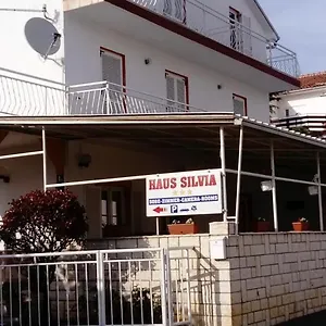 Haus Silvia Jadranovo