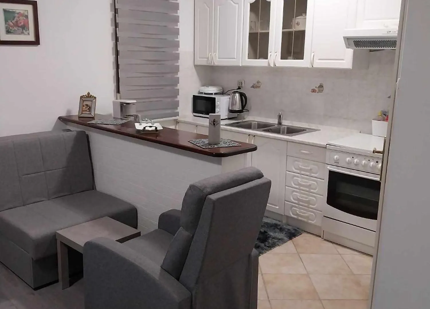 Guest house Automotodrom Grobnik - Apartments And Rooms Skejic Cavle