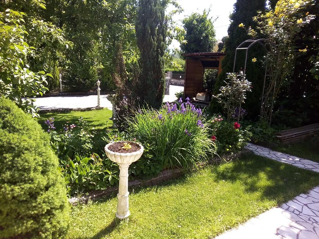 Automotodrom Grobnik - Apartments And Rooms Skejic Cavle Guest house
